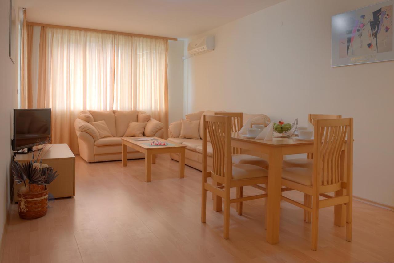Marina And Panorama Apartments สวิติ วลัส ภายนอก รูปภาพ